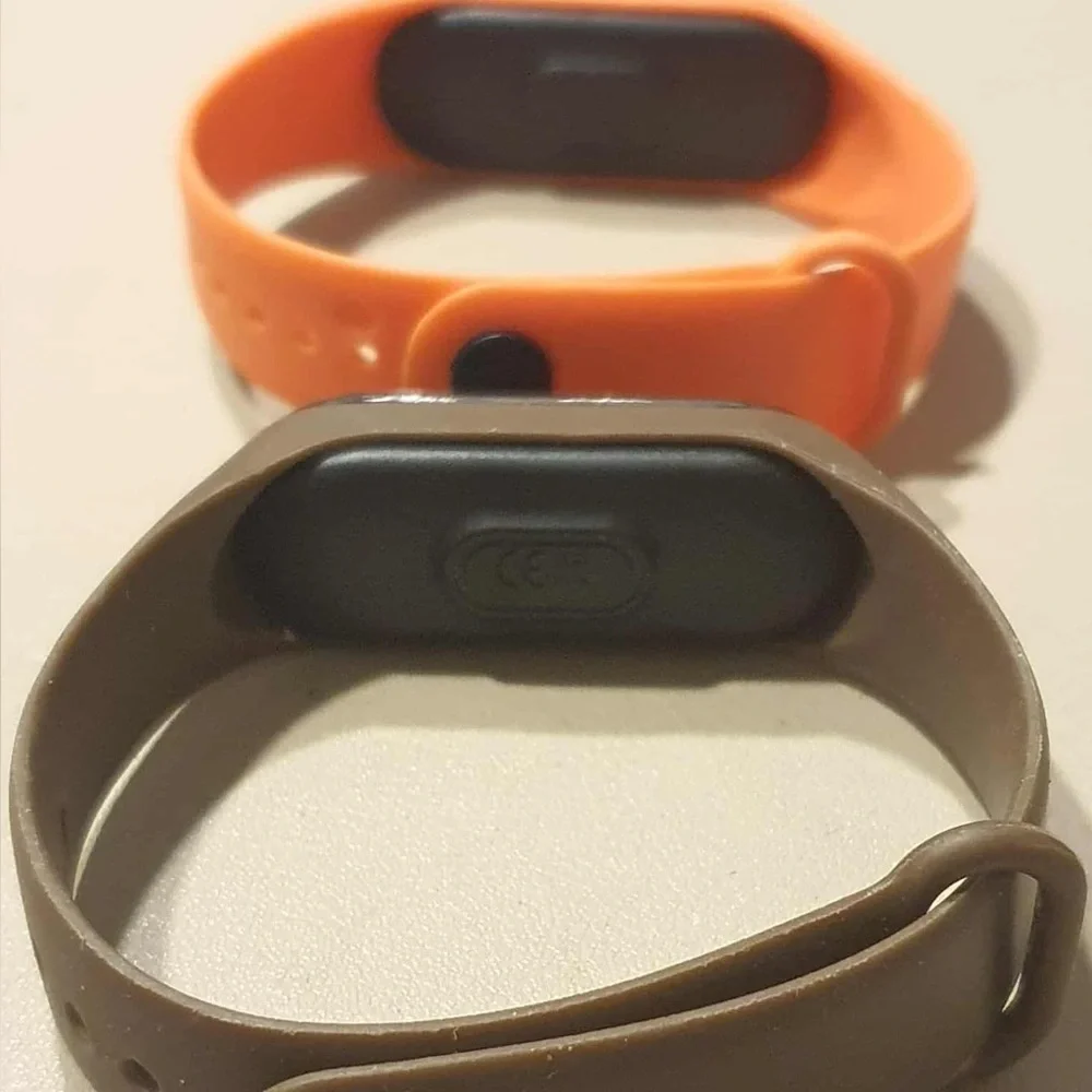 🦋10/$20🦋 Lot of 2 Digital Touch Led Women's Watches
